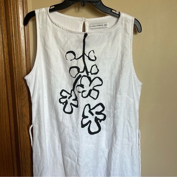 Nahana Floral Sketch Linen Dress - Picture 4 of 10